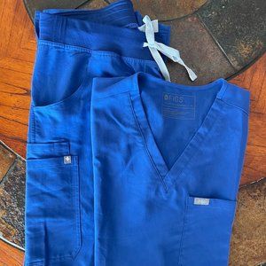 FIGS Scrubs Size L  BLUE